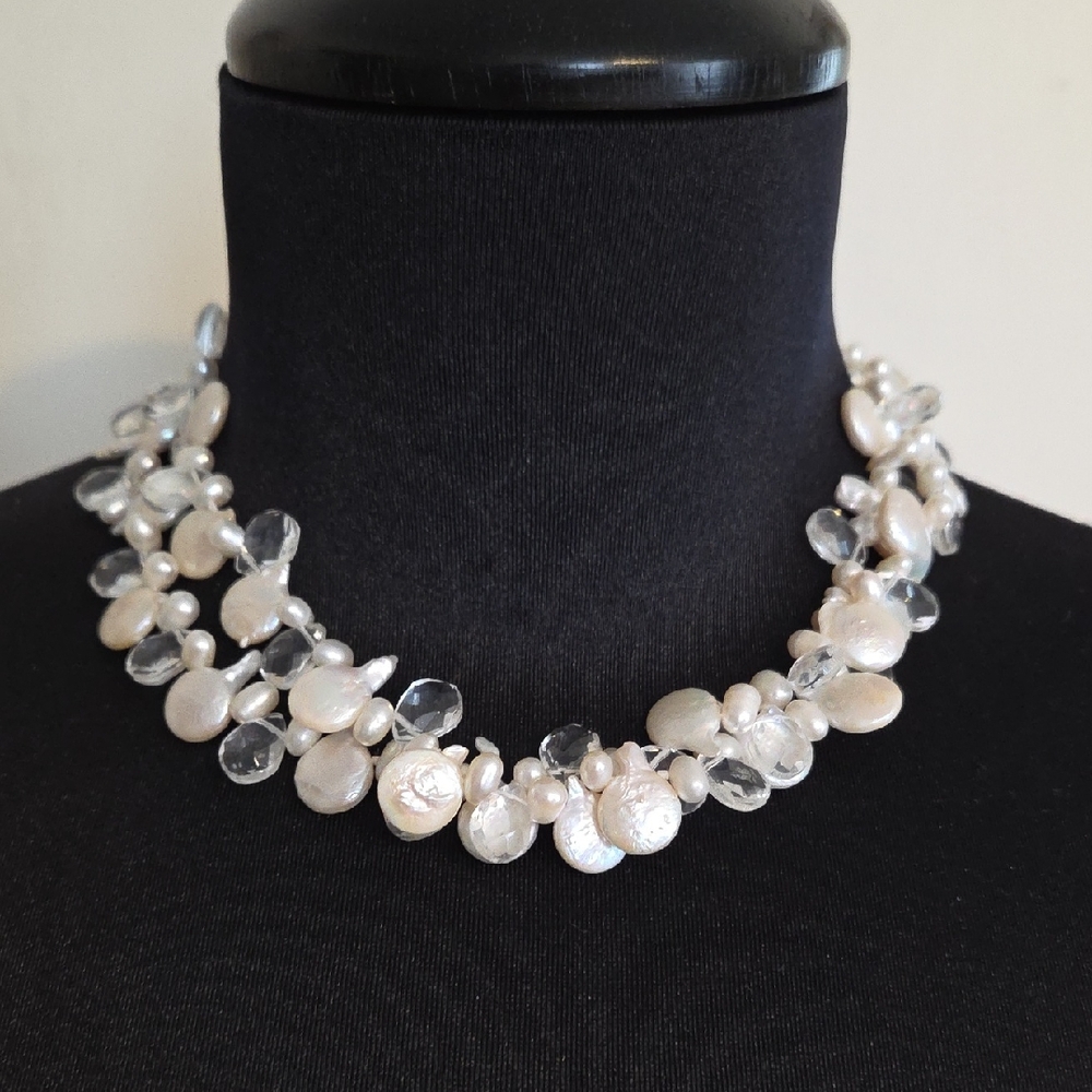Lucas Robert Pearl Necklace